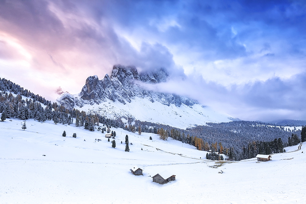 Odle group from Malga Caseril during sunrise, Funes Valley, Sudtirol (South Tyrol), Dolomites, Italy, Europe