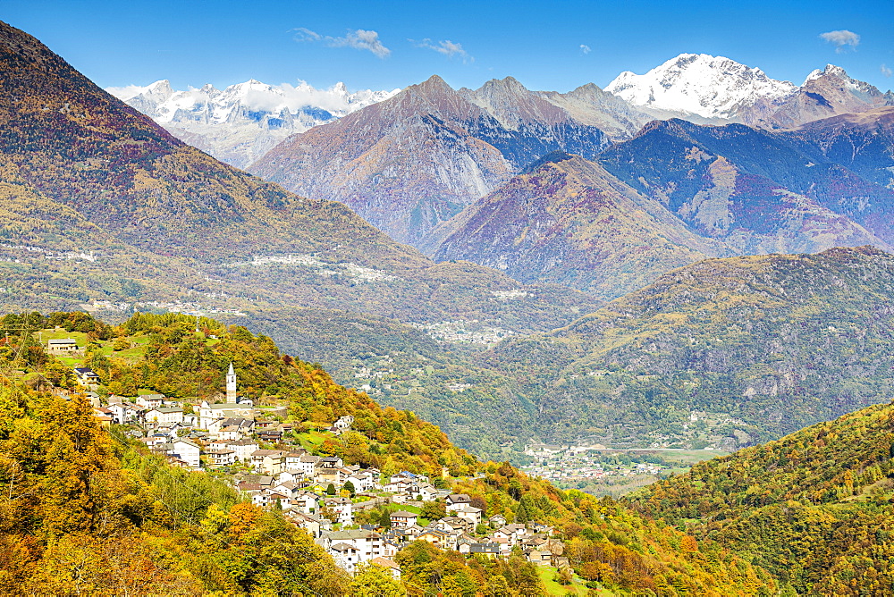 Village of Sacco in autumn colors, Valgerola (Gerola Valley), Orobie, Valtellina, Lombardy, Italy, Europe