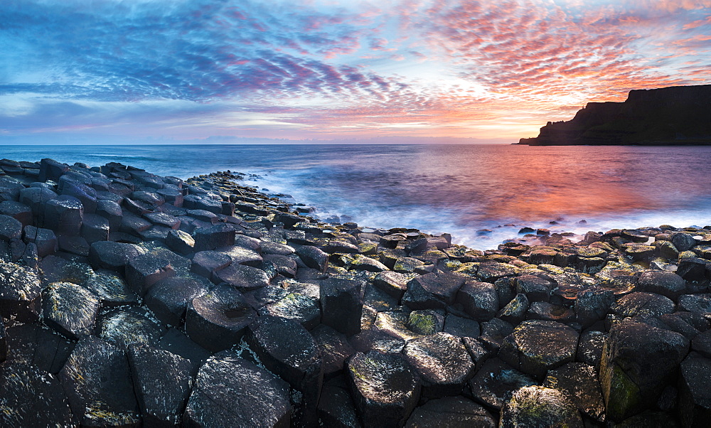 Giants Causeway, UNESCO World Heritage Site, County Antrim, Ulster, Northern Ireland, United Kingdom, Europe