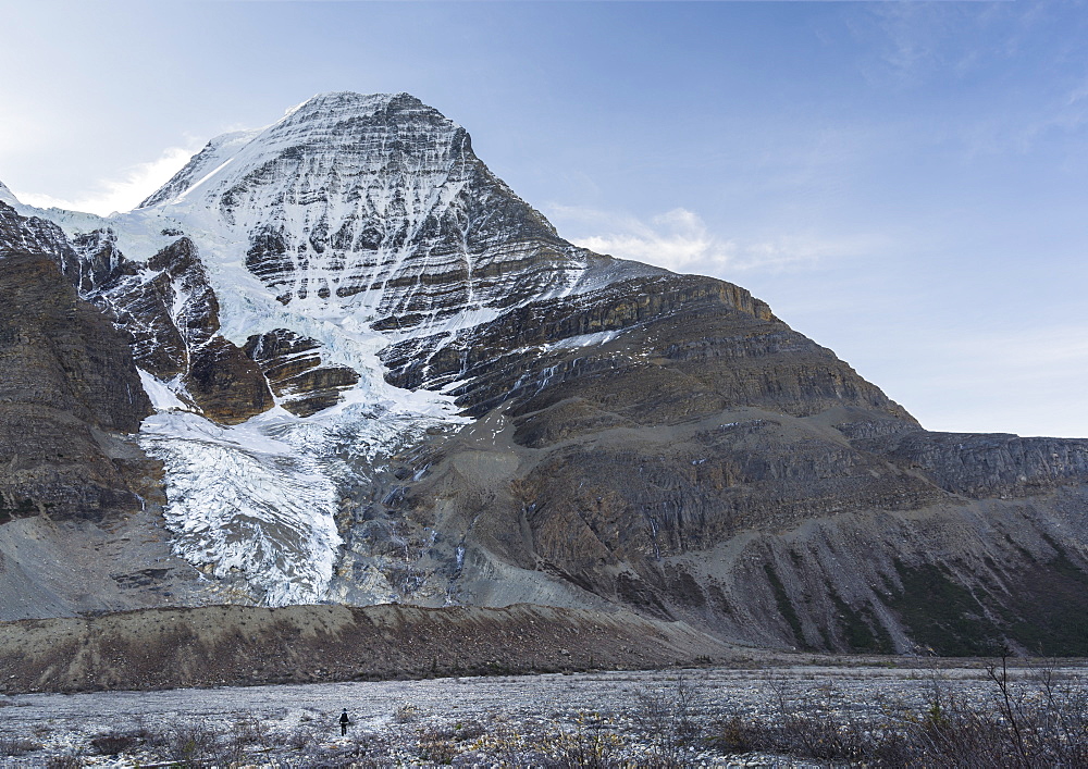 Hiking in the Mount Robson Provincial Park, UNESCO World Heritage Site, Canadian Rockies, British Columbia, Canada, North America