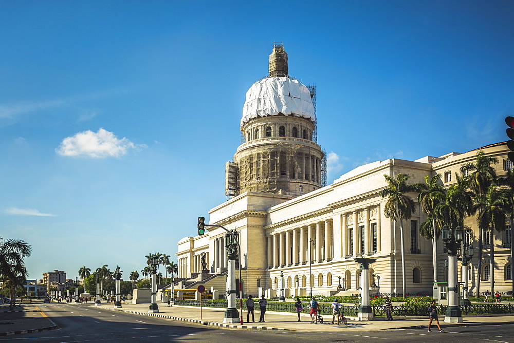 El Capitolio in La Habana (Havana), Cuba, West Indies, Caribbean, Central America