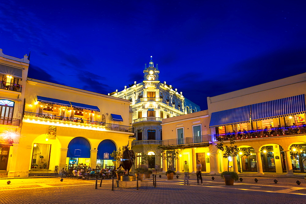 Old Town Square, Plaza Vieja at night, La Habana Vieja, UNESCO World Heritage Site, La Habana (Havana), Cuba, West Indies, Caribbean, Central America