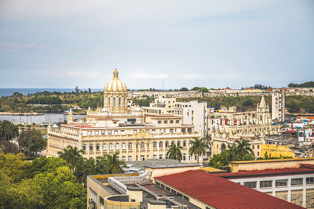 The Museum of the Revolution, La Habana (Havana), Cuba, West Indies, Caribbean, Central America