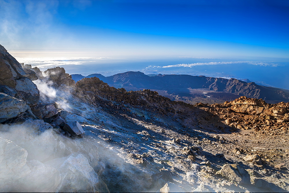 View from top of El Teide Volcano in the National Park in early morning, UNESCO World Heritatge Site, Tenerife, Canary Islands, Spain, Atlantic, Europe