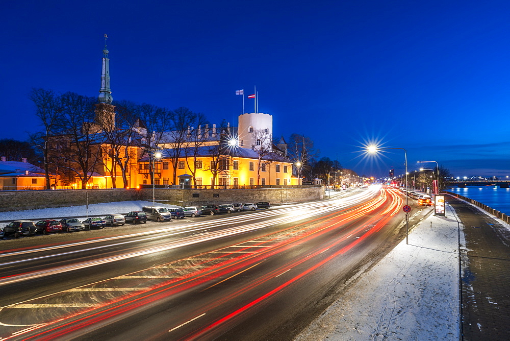 Riga's skyline and President Castle at night in winter, Old Town, UNESCO World Heritage Site, Riga, Latvia, Europe