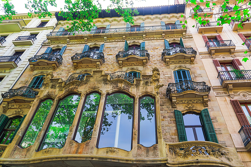 Casa Mulleras, 1868, Neoclassical historic house facade, Barcelona, Catalonia, Spain, Europe