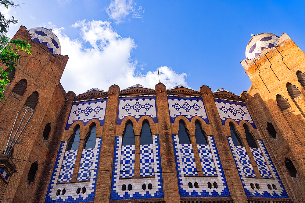 The Monumental Bullring (La Monumental), 1914 Art Nouveau concerts building, with a bullfighting history museum inside, Barcelona, Catalonia, Spain, Europe