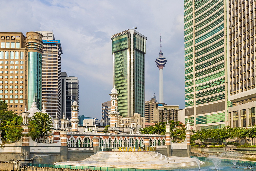 View of the city and the Sultan Abdul Samad Jamek Mosque, Kuala Lumpur, Malaysia, Southeast Asia, Asia