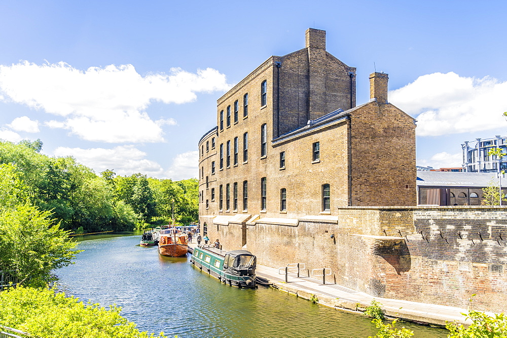 Coal Drops Yard and Regents Canal in King Cross, London, England, United Kingdom, Europe