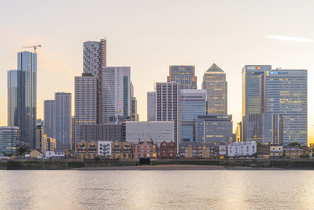 Canary Wharf and the River Thames, Docklands, London, England, United Kingdom, Europe