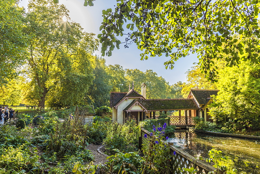 A view of Duck Island Cottage by St. James's Park lake in St. James's Park, London, England, United Kingdom, Europe