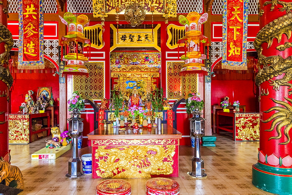 Thye Guan Tong shrine in Phuket Old Town, Phuket, Thailand, Southeast Asia, Asia