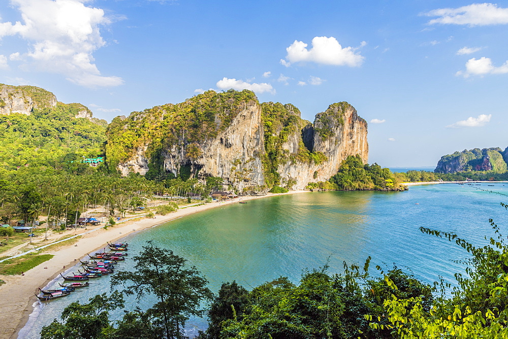 Tonsai beach and karst landscape in Railay, Ao Nang, Krabi Province, Thailand, Southeast Asia, Asia