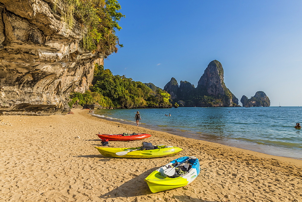 Tonsai beach and karst landscape in Railay, Ao Nang, Krabi Province, Thailand, Southeast Asia, Asia