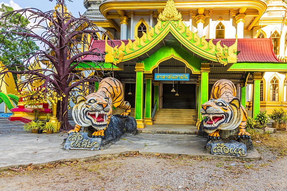 Tiger statues at the Tiger Cave Temple in Krabi, Thailand, Southeast Asia, Asia