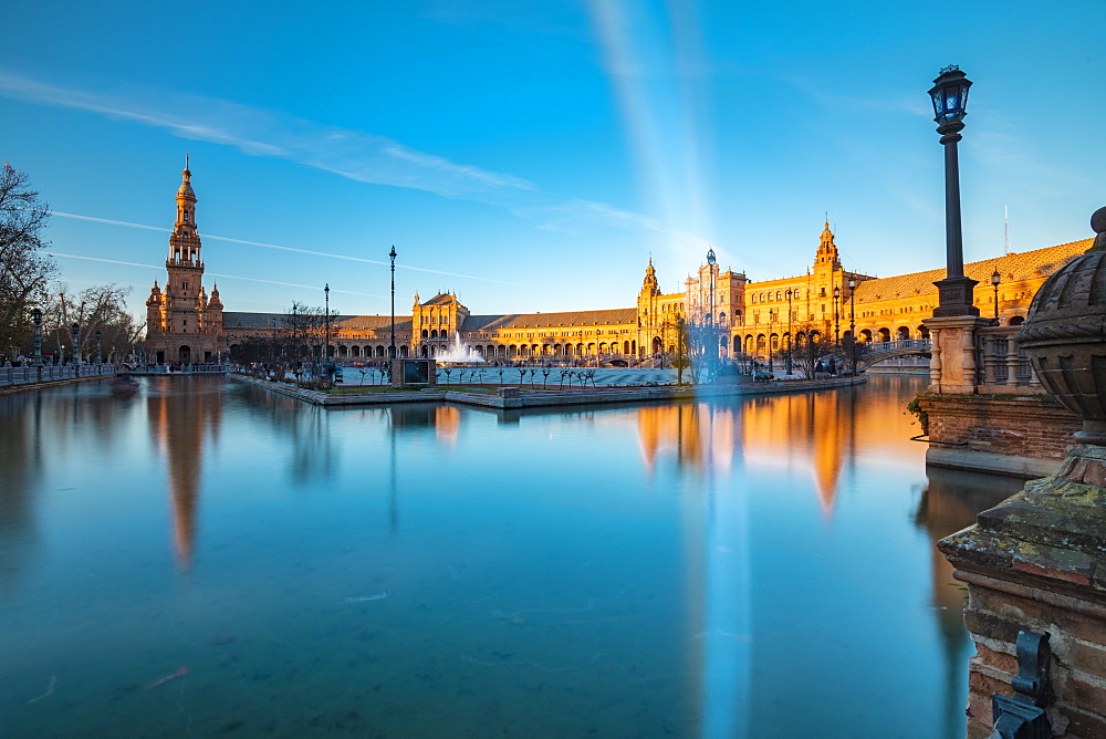 Plaza de Espana in Parque de Maria Luisa, an example of the Regionalism Architecture elements of Renaissance and Moorish styles, Seville, Andalucia, Spain, Europe