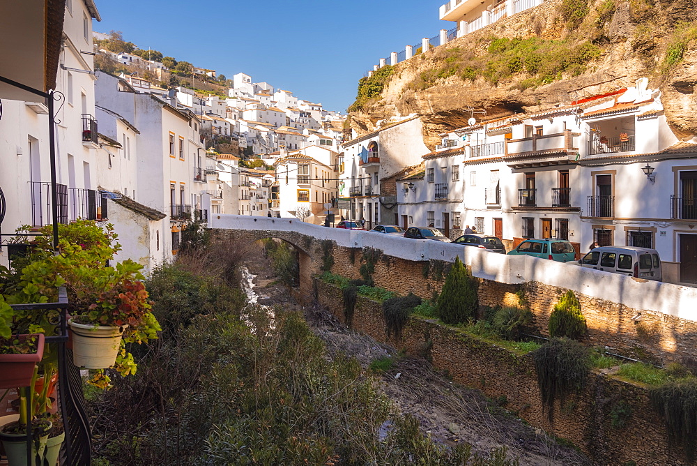 Setenil de las Bodegas with its white historic buildings and the houses under the rock mountain, Setenil de las Bodegas, Province of Cadiz, Spain, Europe