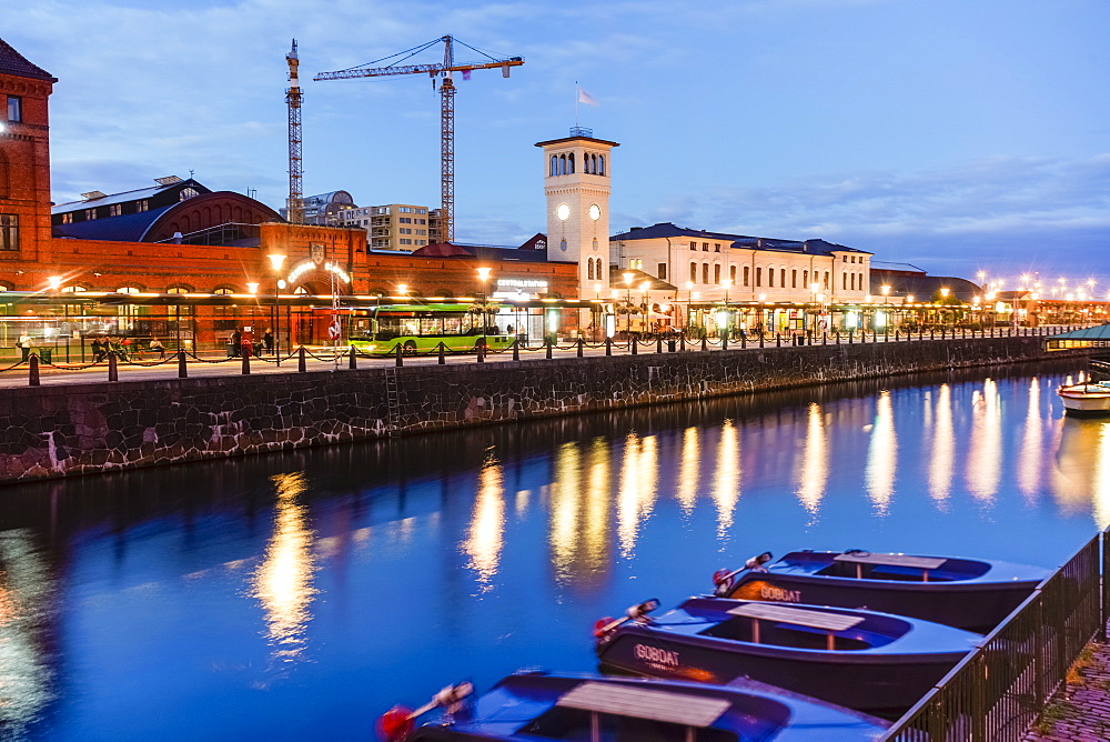 Malmo main train station, Malmo, Skane, Sweden, Scandinavia, Europe