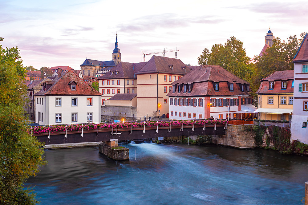 Old historic building on the Linker Regnitzarm, Bamberg, UNESCO World Heritage Site, Bavaria, Germany, Europe