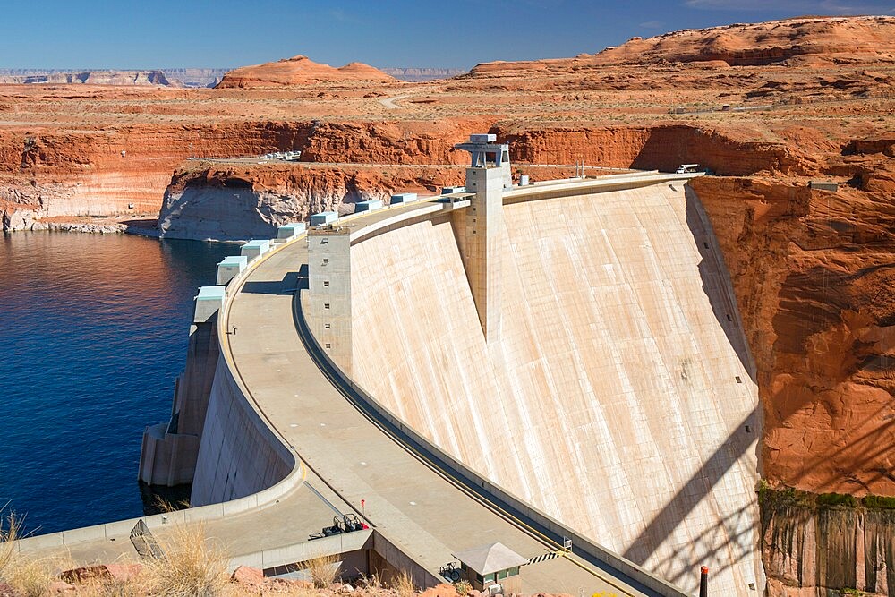 Glen Canyon Dam on the Colorado River, Lake Powell, Glen Canyon National Recreation Area, Page, Arizona, United States of America, North America