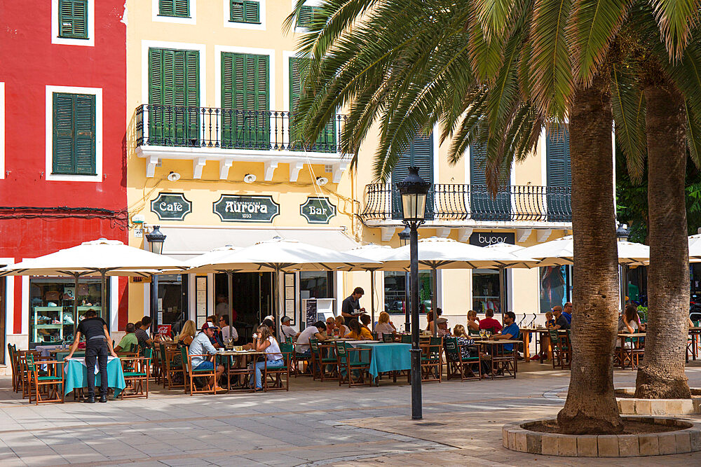 Typical pavement cafe in Placa d'Alfons III Conqueridor, Ciutadella (Ciudadela), Menorca, Balearic Islands, Spain, Mediterranean, Europe