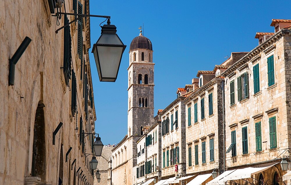 View along Stradun (Placa), to bell-tower of the Franciscan Monastery, Dubrovnik, Dubrovnik-Neretva, Dalmatia, Croatia, Europe