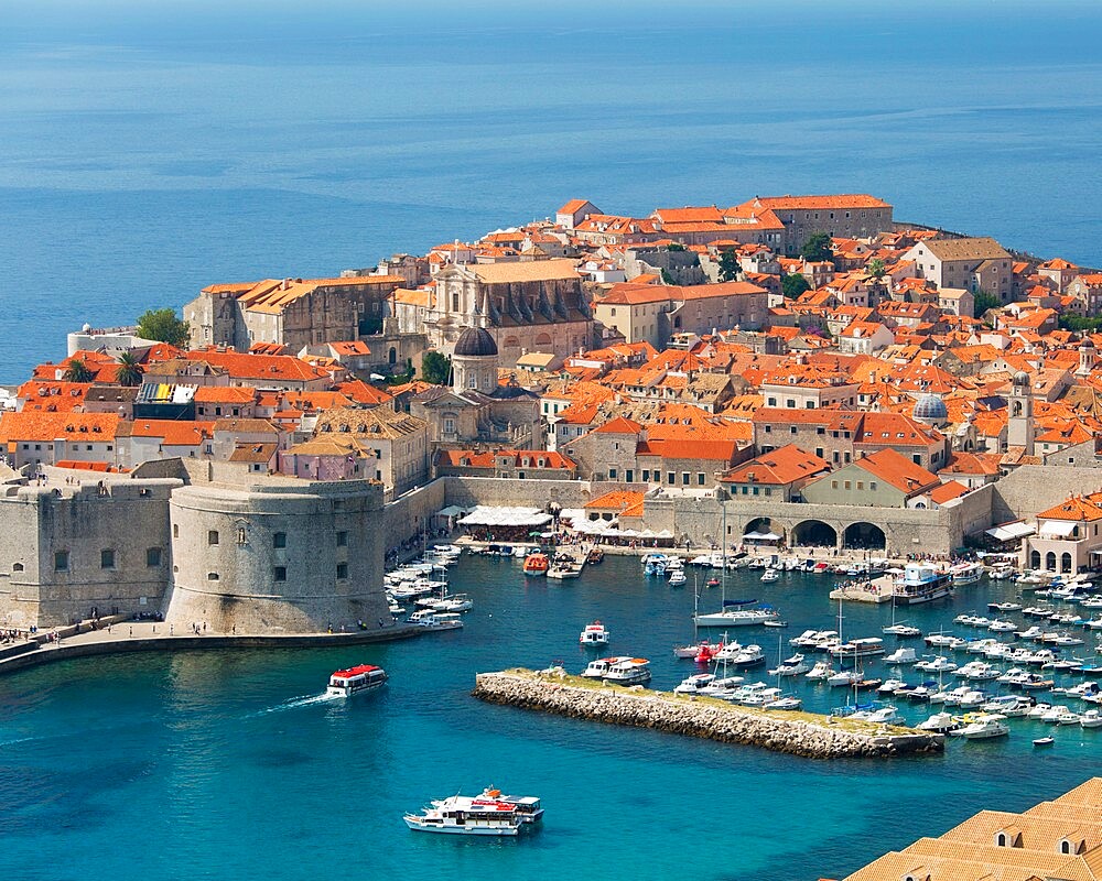 View over the Old Town (Stari Grad), from hillside above the Adriatic Sea, Dubrovnik, UNESCO World Heritage Site, Dubrovnik-Neretva, Dalmatia, Croatia, Europe