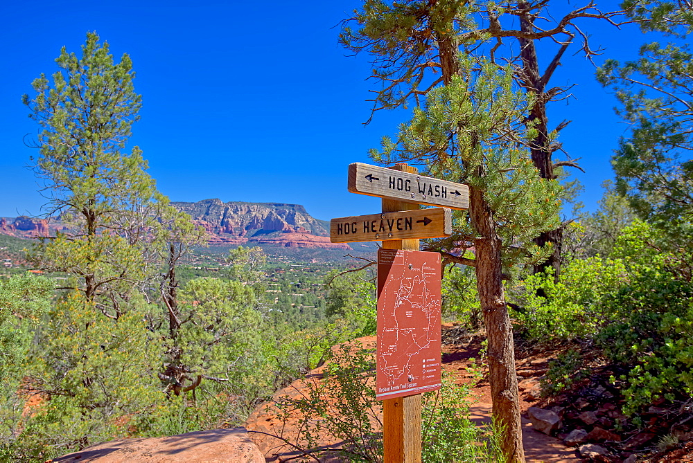 Hog Wash (Hog Heaven), the intersection of two trails on the Northwest side of the Twin Buttes in Sedona, Arizona, United States of America, North America