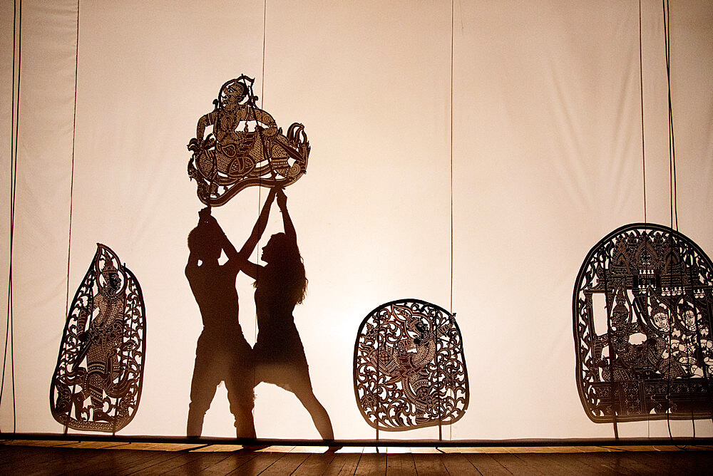 Shadow puppet show, Phnom Penh, Cambodia, Indochina, Southeast Asia, Asia