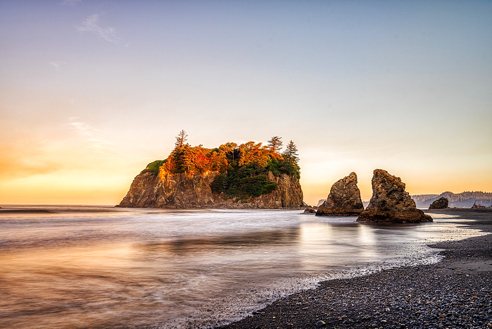 Sunrise at Ruby Beach in Olympic National Park, UNESCO World Heritage Site, Washington State, United States of America, North America