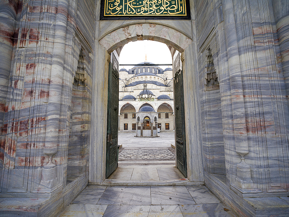 Main gate of Sultanahmet Camii (Blue Mosque), UNESCO World Heritage Site, Istanbul, Turkey, Europe