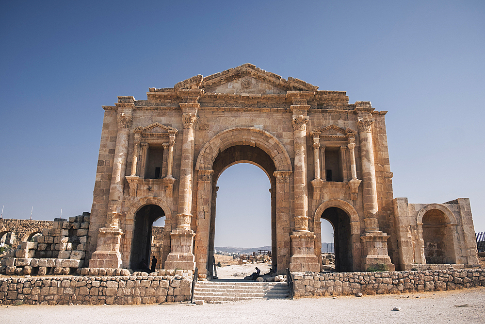 Arch of Hadrian, Main Gate, Jerash, Jordan, Middle East