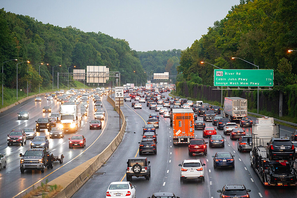 Rush hour traffic on the Washington DC Capitol Beltway near Bethesda, Maryland, United States of America, North America