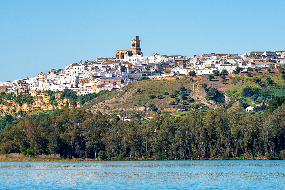 Arcos de la Frontera view from the other side of the lake in the Pueblos Blancos region, Andalusia, Spain, Europe