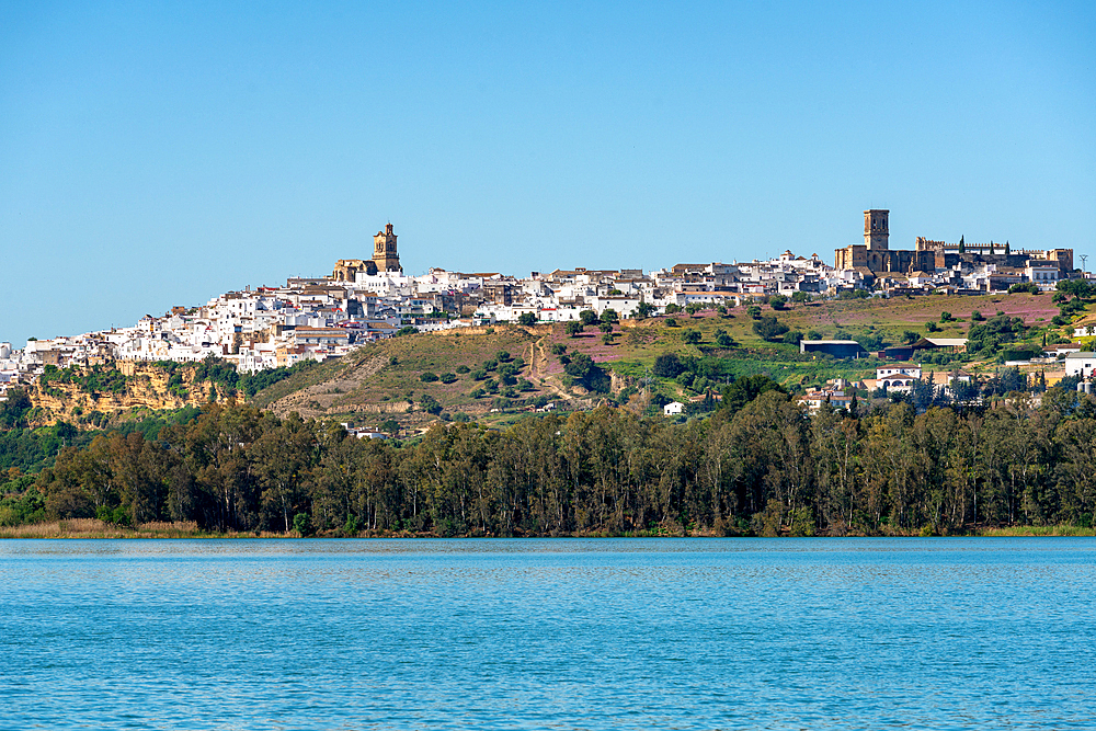 Arcos de la Frontera view from the other side of the lake in the Pueblos Blancos region, Andalusia, Spain, Europe