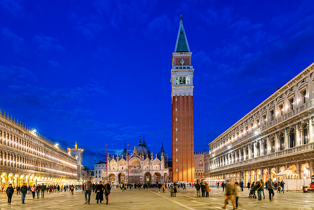 San Marco plaza (St. Mark's Square) with Basilica and church tower illuminated at night, Venice, UNESCO World Heritage Site, Veneto, Italy, Europe