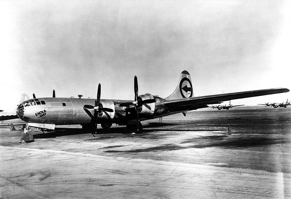 WWII, Enola Gay, 1945