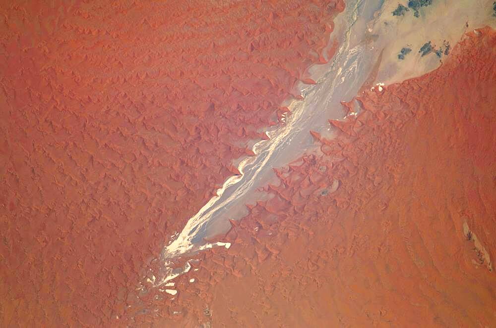 Tsauchab River and Sossus Vlei Lakebed, Namibia