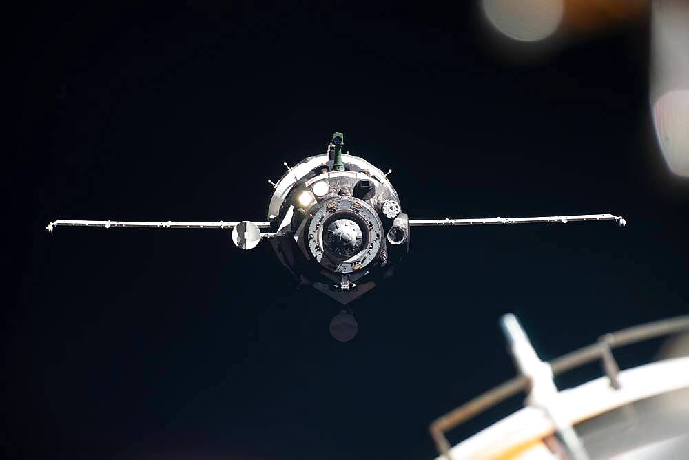 Soyuz MS-13 Crew Ship Approaches ISS