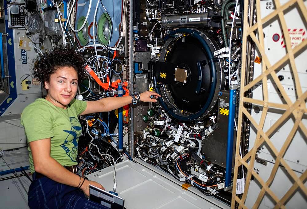 Astronaut Jessica Meir on the ISS