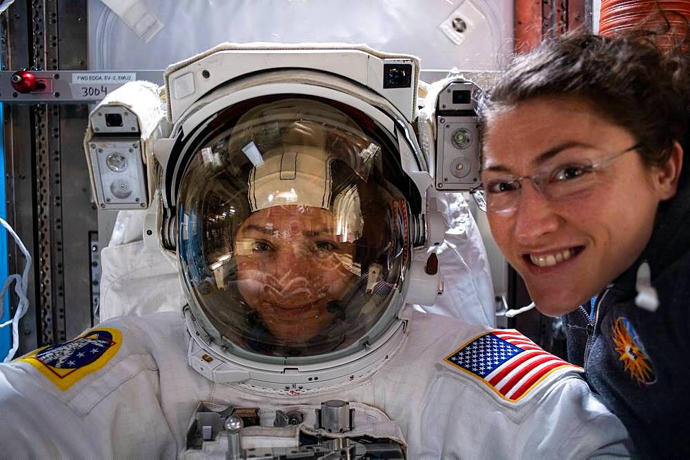 Astronauts Jessica Meir and Christina Koch