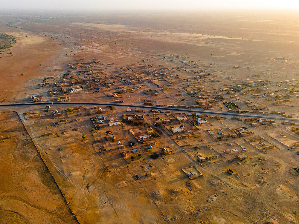 A village near Kamour, Mauritania, Sahara Desert, West Africa, Africa