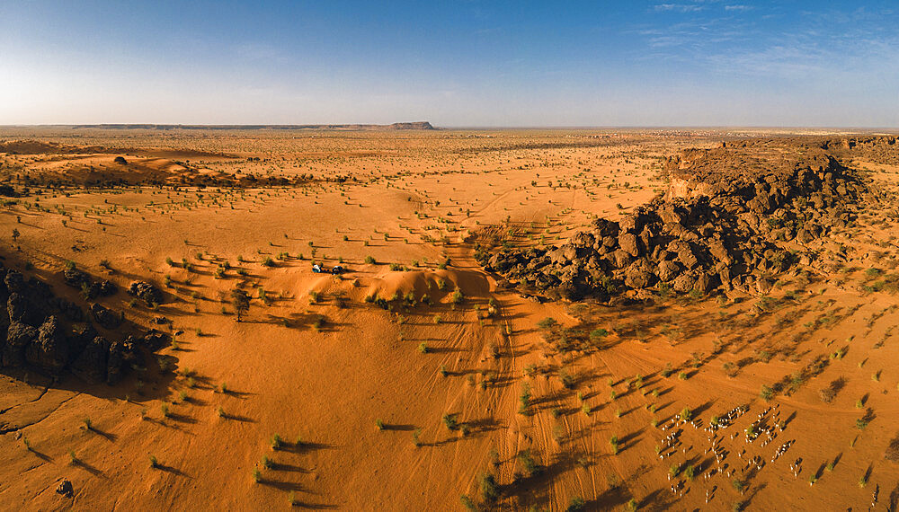 A group of peculiar rock formations between Kiffa and Ayoun, Mauritania, Sahara Desert, West Africa, Africa