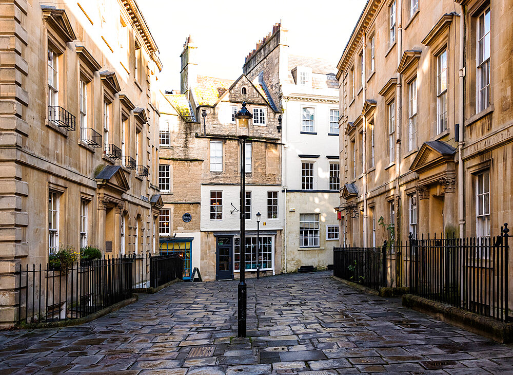 View towards North Parade Buildings, Bath, Somerset, England, United Kingdom, Europe