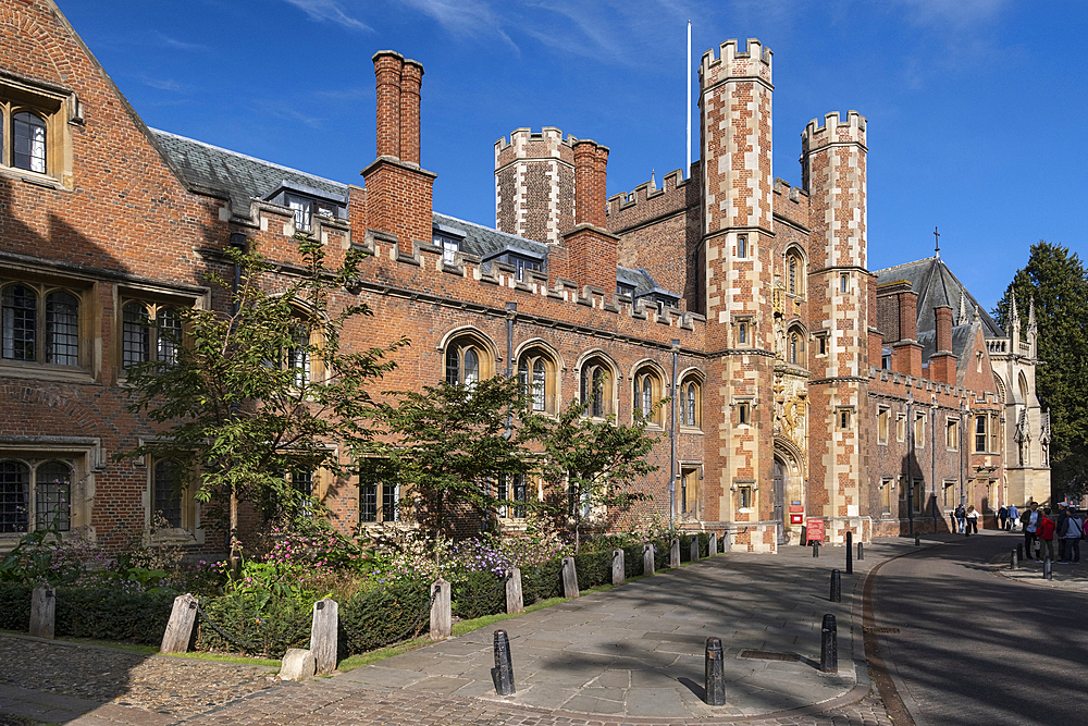 St. John's College and the Great Gate, Trinity Street, Cambridge, Cambridgeshire, England, United Kingdom, Europe