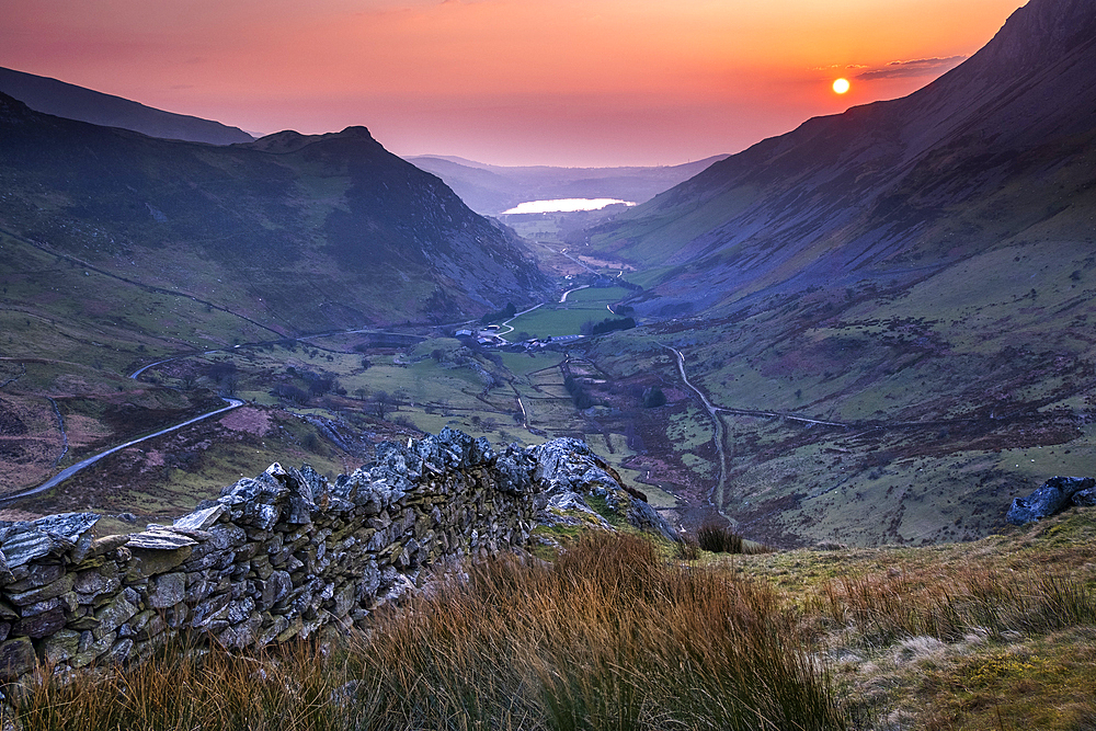 Sunset over the Nantlle Valley from Glogwyngarreg, Snowdonia National Park, Eryri, North Wales, United Kingdom, Europe