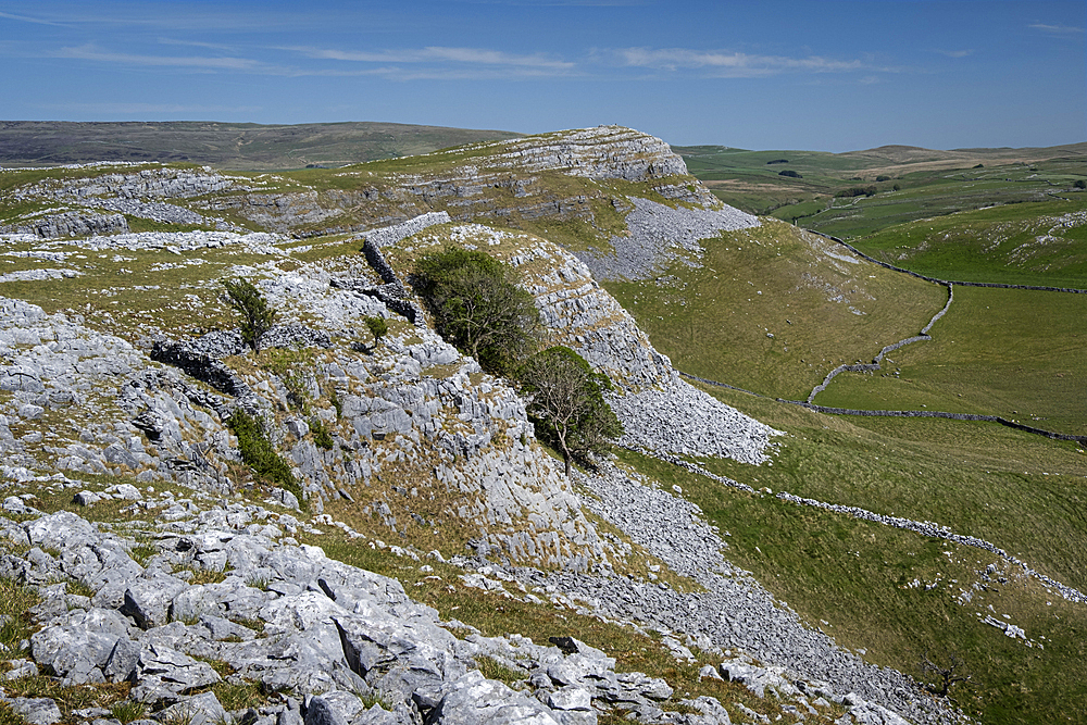 Smearsett Scar from Pot Scar, near Feizor, Yorkshire Dales National Park, Yorkshire, England, United Kingdom, Europe