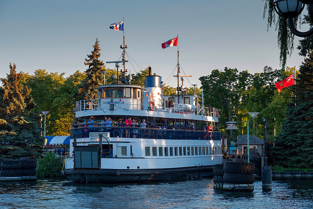 The William Inglis Toronto Islands Ferry, Toronto Islands Park, Lake Ontario, Toronto, Ontario, Canada, North America