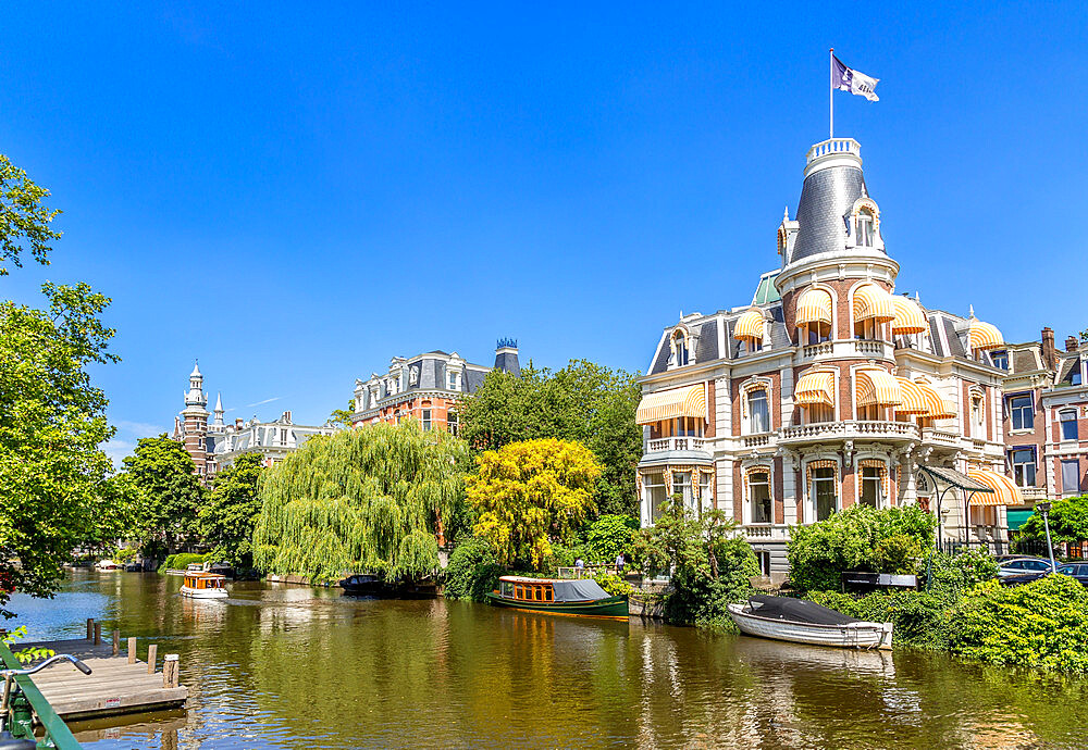 Weteringschans Canal, Amsterdam, North Holland, The Netherlands, Europe