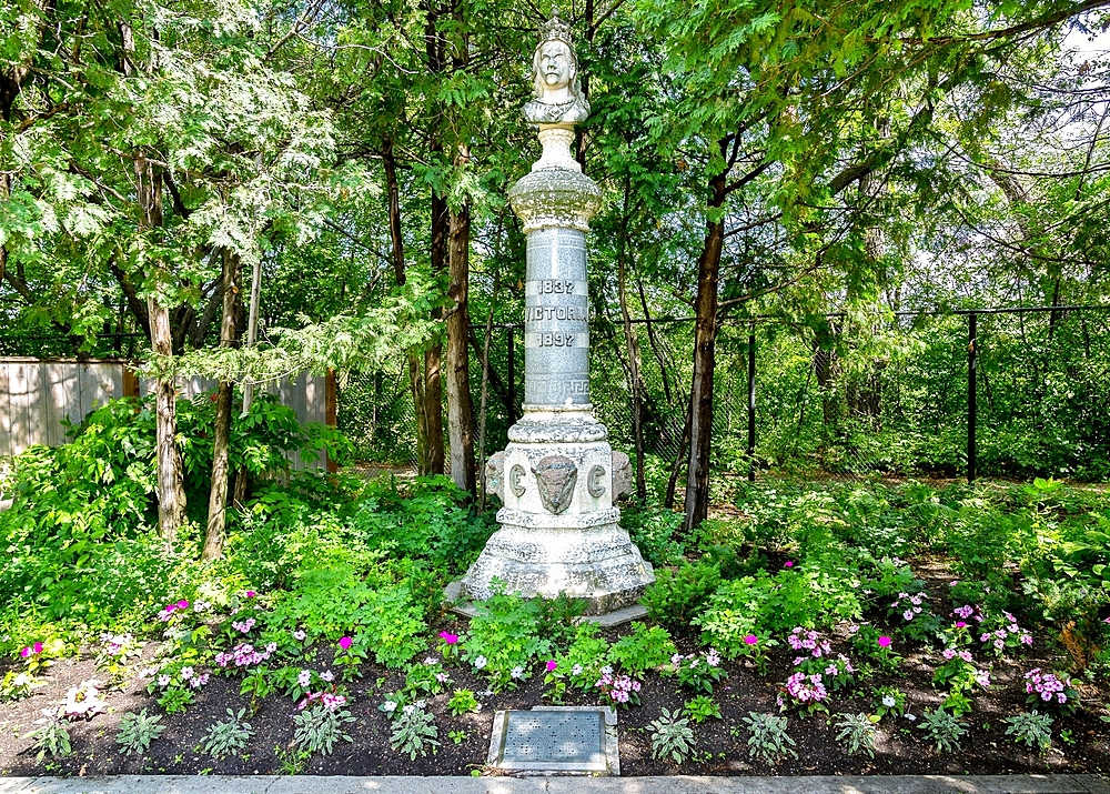 Queen Victoria's Diamond Jubilee Monument, formerly outside City Hall, moved in the 1960s to Assiniboine Park, Winnipeg, Manitoba, Canada, North America